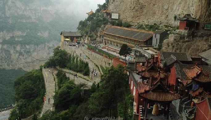 Le monastère suspendu de Heng Shan près de Datong, province de Shanxi, Chine