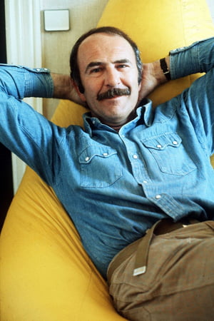 Parce que Marielle, c'était ça la plus grande partie de sa vie et pas le vieillard absent que l'on voit sur la plupart des photos à l'occasion de sa mort. Parce que Marielle, c'était ça la plus grande partie de sa vie et pas le vieillard absent que l'on voit sur la plupart des photos à l'occasion de sa mort.