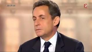 "J'aime pas les types qui croient à ce qu'ils disent. Et je peux même pas l'interrompre. Connerie, ce débat." "J'aime pas les types qui croient à ce qu'ils disent. Et je peux même pas l'interrompre. Connerie, ce débat."
