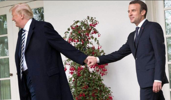 Les personnalités psychopathes ont des facilités à nouer des relations. Simplement, elles ne durent pas. Les personnalités psychopathes ont des facilités à nouer des relations. Simplement, elles ne durent pas.