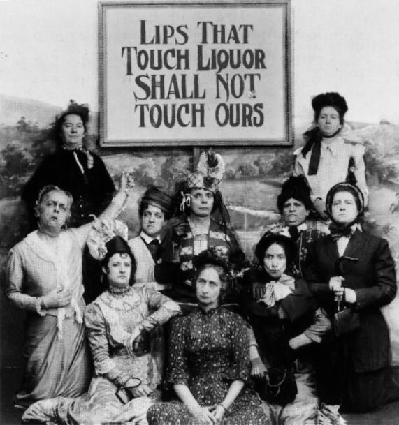 Les lèvres qui toucheront à l’alcool ne toucheront plus les nôtres ! Les lèvres qui toucheront à l’alcool ne toucheront plus les nôtres !
