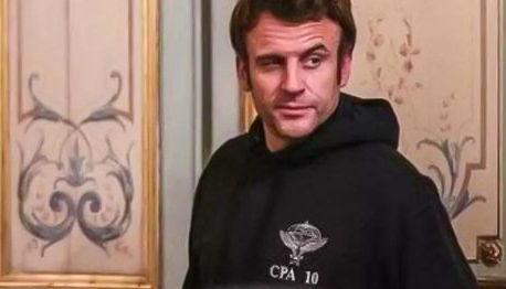 Macron baroudeur ... de pacotille. Macron baroudeur ... de pacotille.