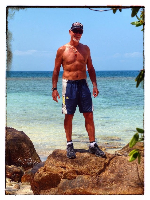 Phangan Avril 2014 (Photo Michel Thibault) Phangan Avril 2014 (Photo Michel Thibault)