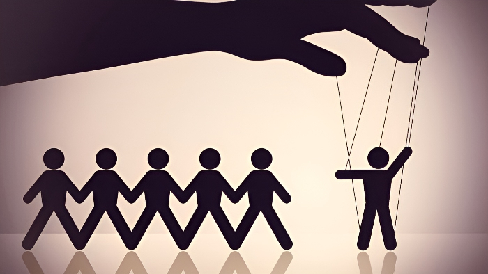 Image : Photoleap “La propagande est aux démocraties ce que la violence est aux dictatures.” Chomsky Image : Photoleap “La propagande est aux démocraties ce que la violence est aux dictatures.” Chomsky