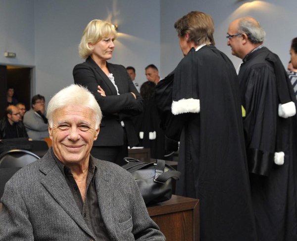 Dire que Morano est conne, ce n'est pas de la diffamation. C'est de l'information ! Dire que Morano est conne, ce n'est pas de la diffamation. C'est de l'information !