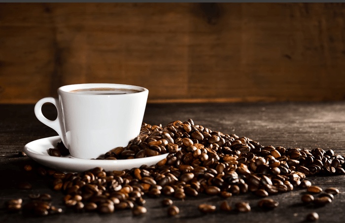 Vous buvez du café le matin à jeun ? Lisez cet article !