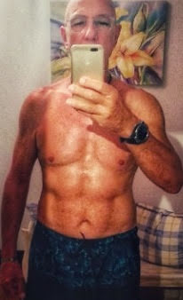 Le vieux débris dans l'intimité, Manilva, 2019 Le vieux débris dans l'intimité, Manilva, 2019