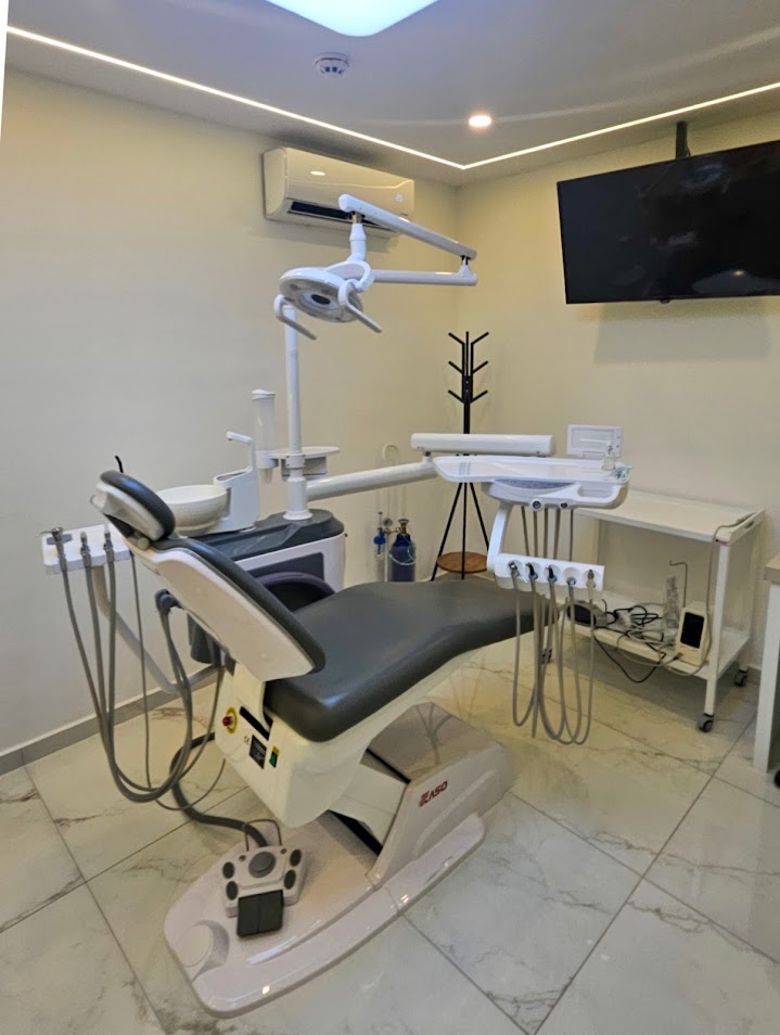 Une excellente clinique dentaire à Antalya, Turquie : Taki Dent