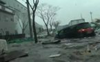 Le récent tsunami japonais vu de l'intérieur d'une voiture