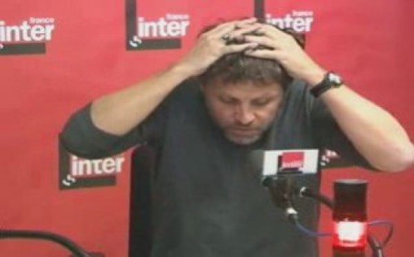 Stéphane Guillon démonte D.S.K !