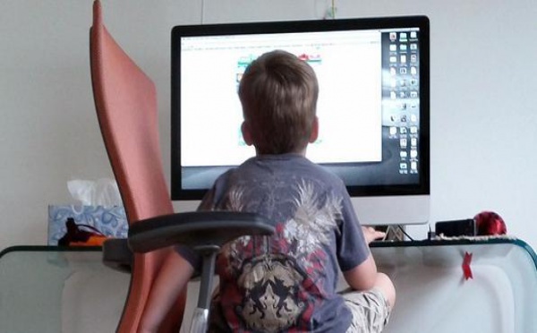 Ne surveillez pas ce que vos enfants font sur Internet !