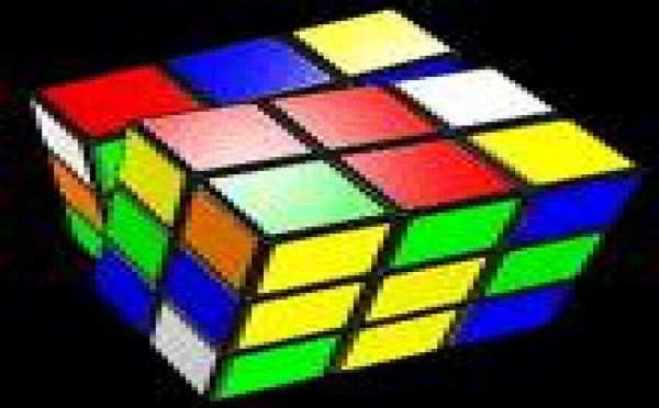 Le rubik's cube en moins de 20 secondes, avec une main !