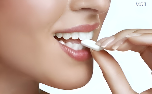 Ce qu’un simple chewing-gum libère dans votre corps va vous surprendre (et pas en bien)